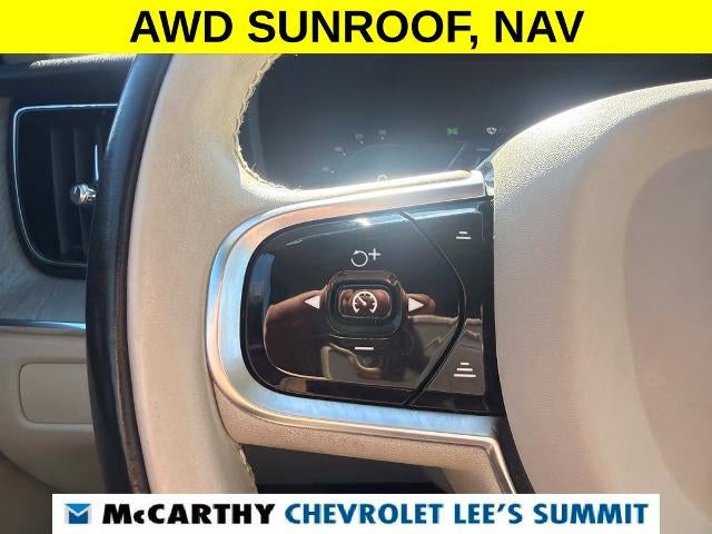 2024 Volvo XC60 Plus Dark Theme