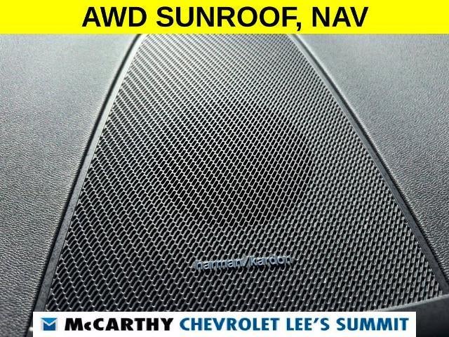 2024 Volvo XC60 Plus Dark Theme