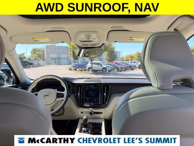 2024 Volvo XC60 Plus Dark Theme