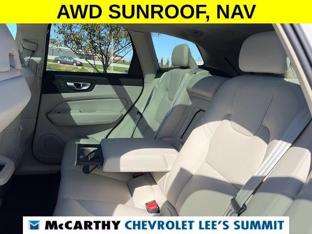 2024 Volvo XC60 Plus Dark Theme