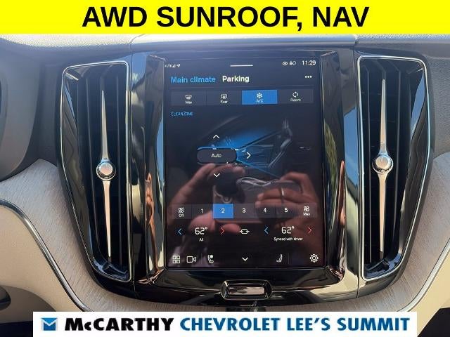 2024 Volvo XC60 Plus Dark Theme