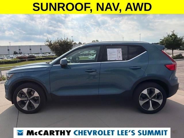 2025 Volvo XC40 Plus Bright Theme