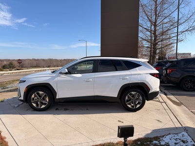 2025 Hyundai TUCSON SEL