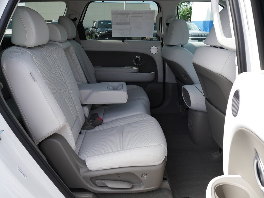 2026 Hyundai Palisade Hybrid SEL Premium 8 Passenger