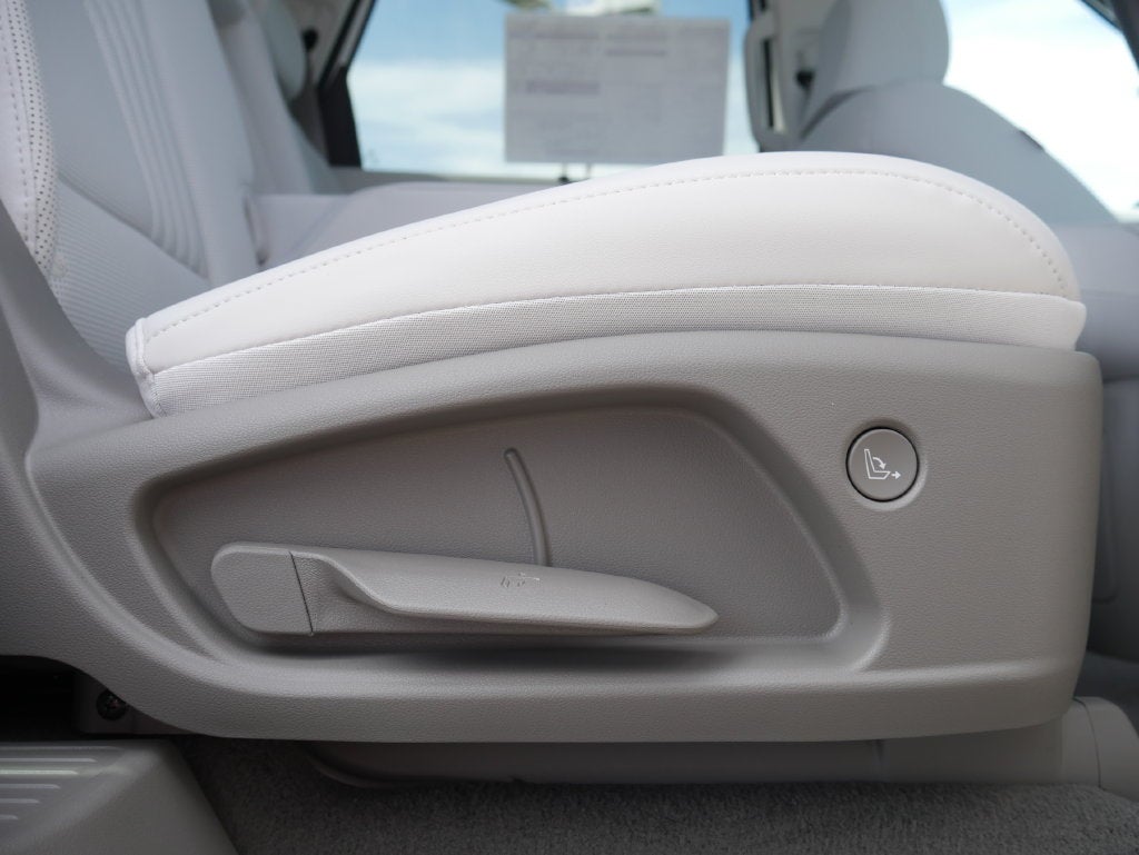 2026 Hyundai Palisade Hybrid SEL Premium 8 Passenger