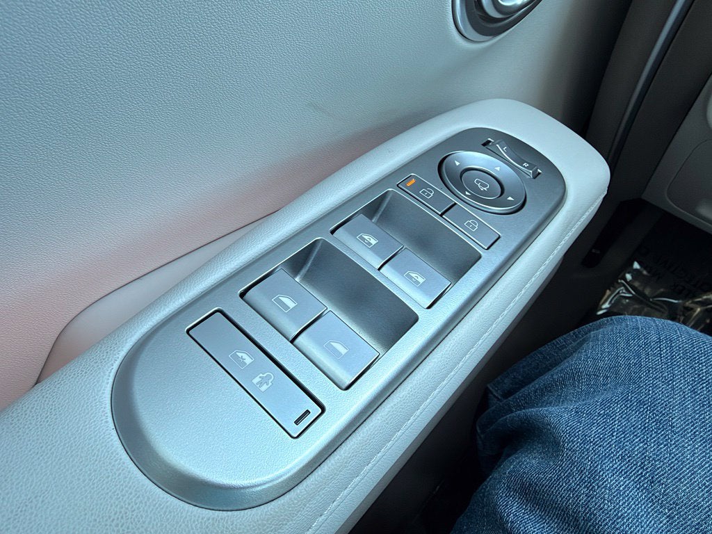 2027 Hyundai Palisade SEL Premium 7 Passenger