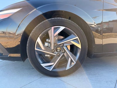 2025 Hyundai Elantra Hybrid SEL Sport