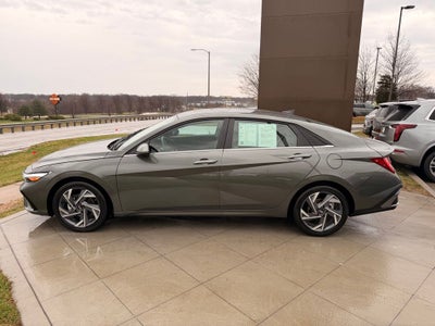 2025 Hyundai Elantra Limited