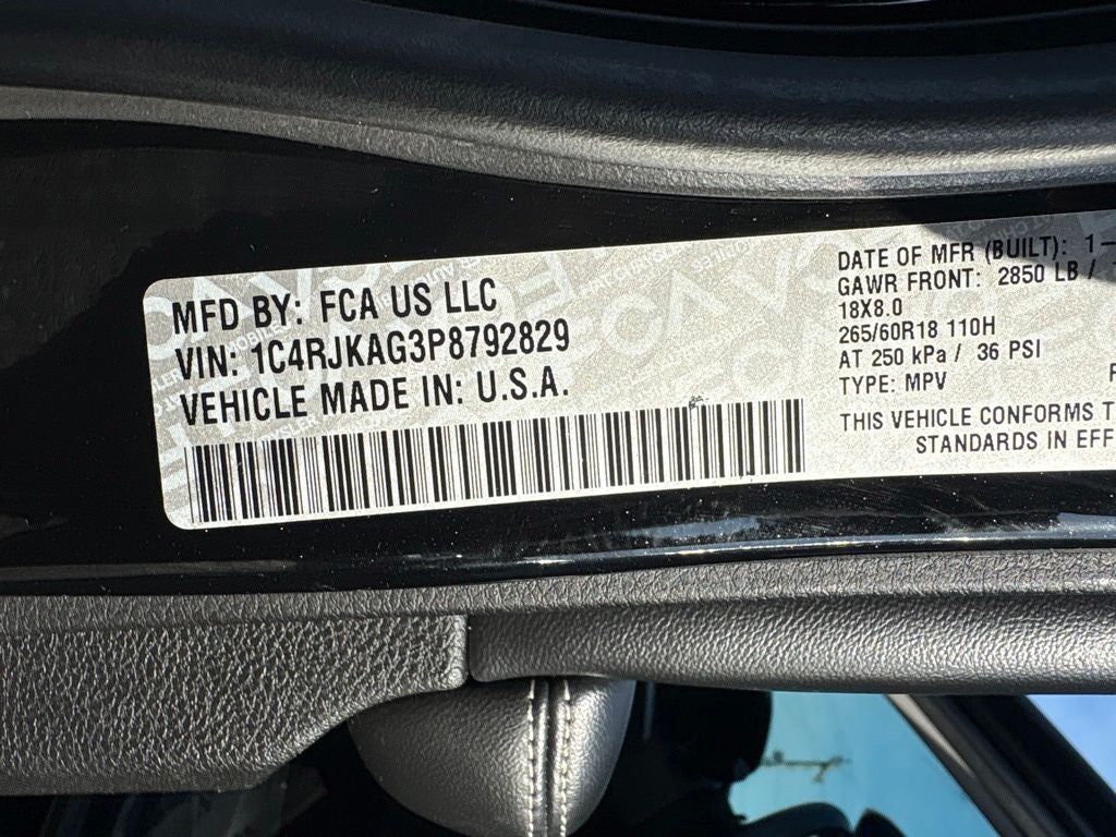 2023 Jeep Grand Cherokee L Laredo