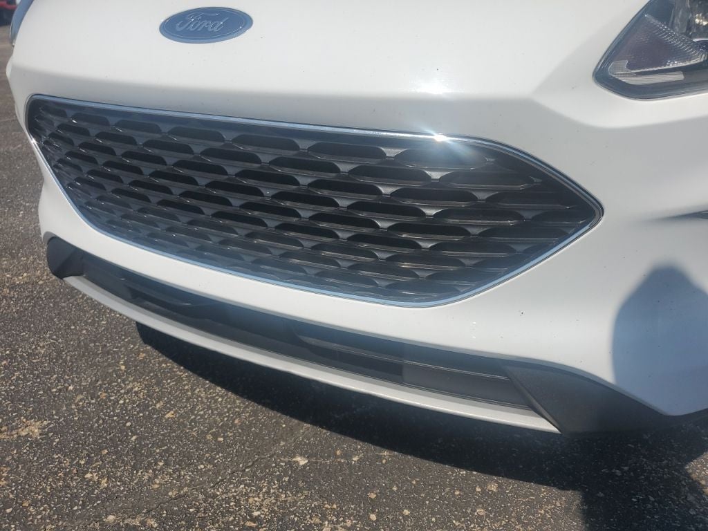 2022 Ford Escape Hybrid SE
