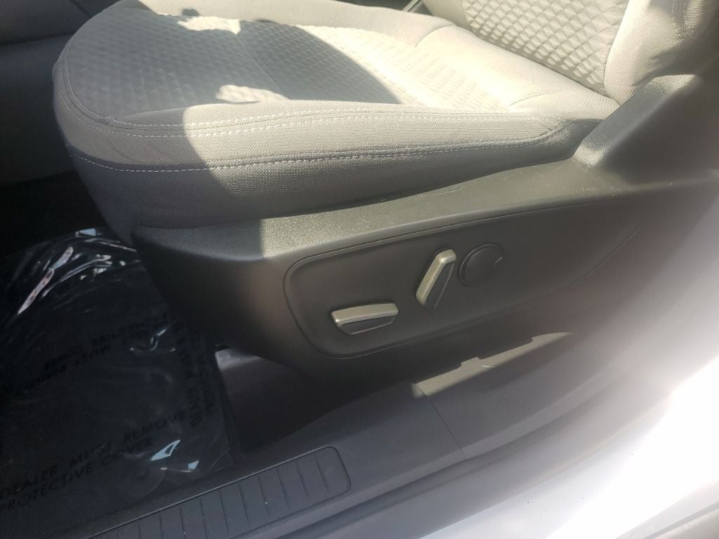 2022 Ford Escape Hybrid SE