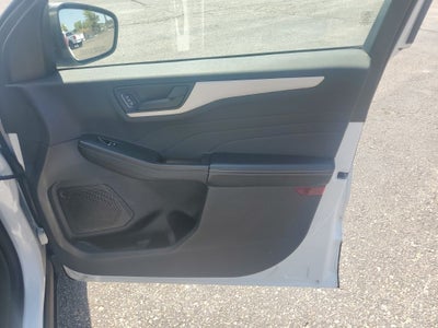 2022 Ford Escape Hybrid SE