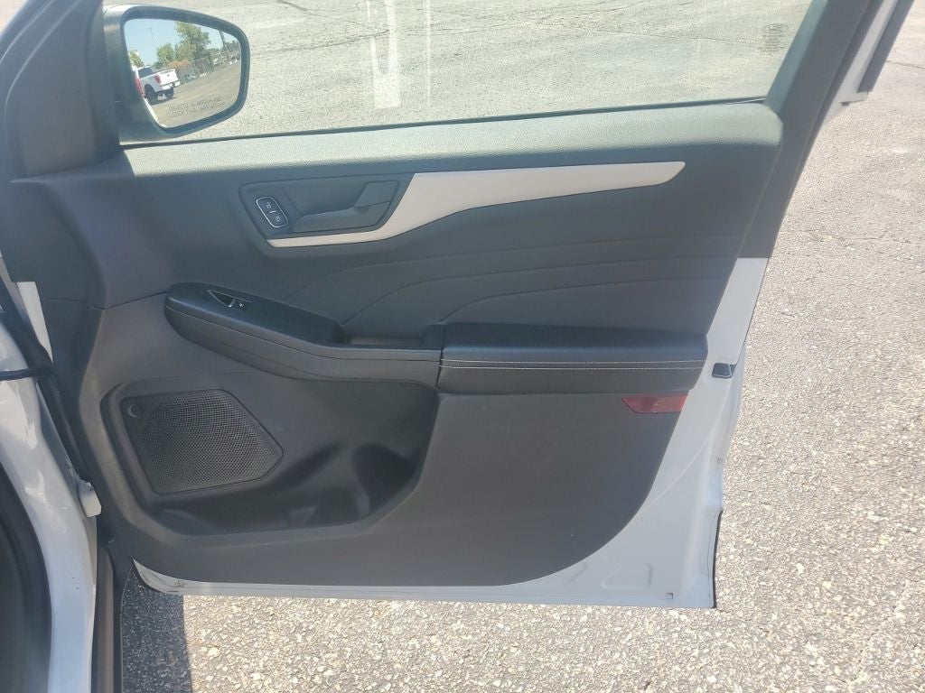 2022 Ford Escape Hybrid SE