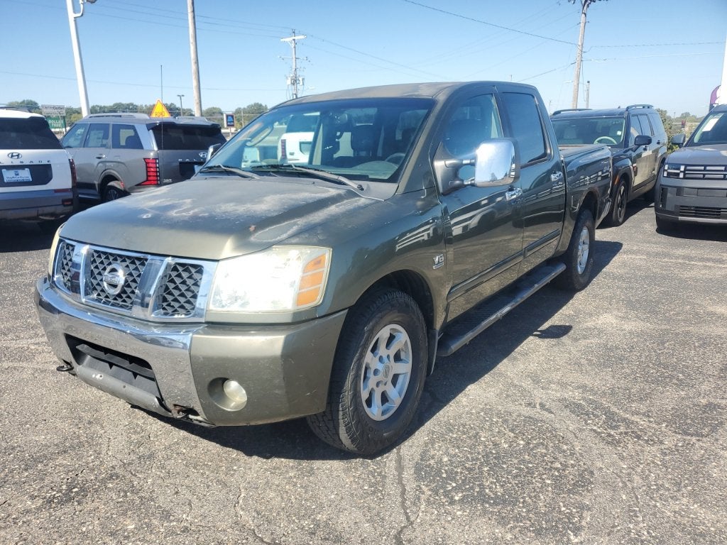2004 Nissan Titan LE