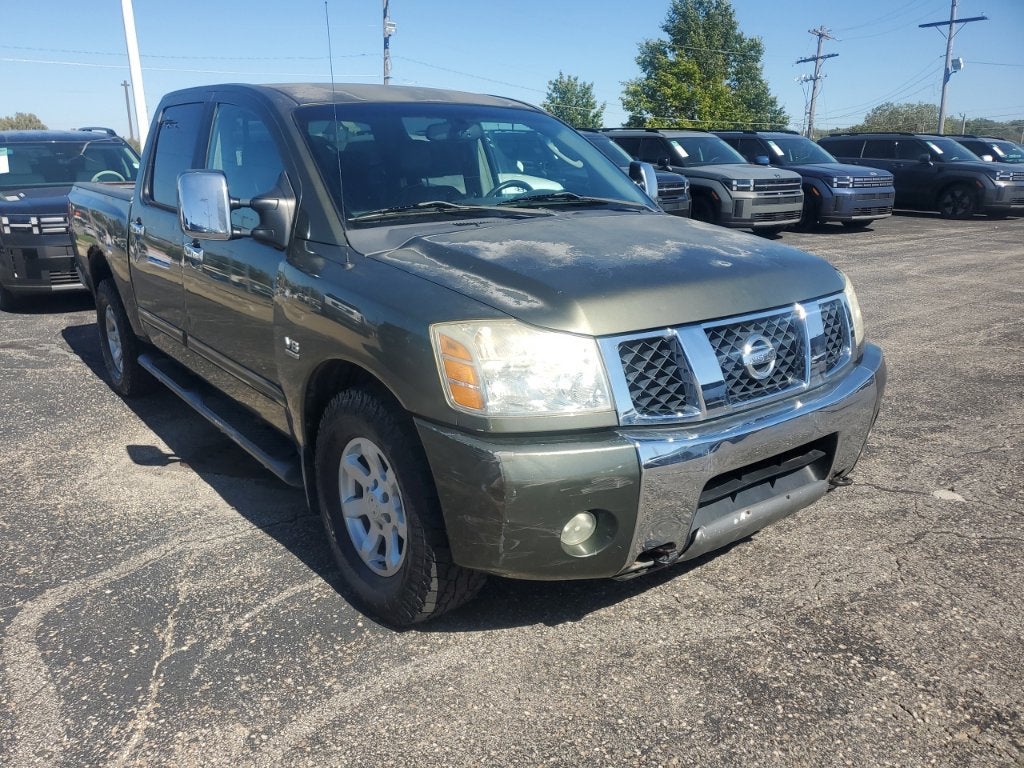 2004 Nissan Titan LE