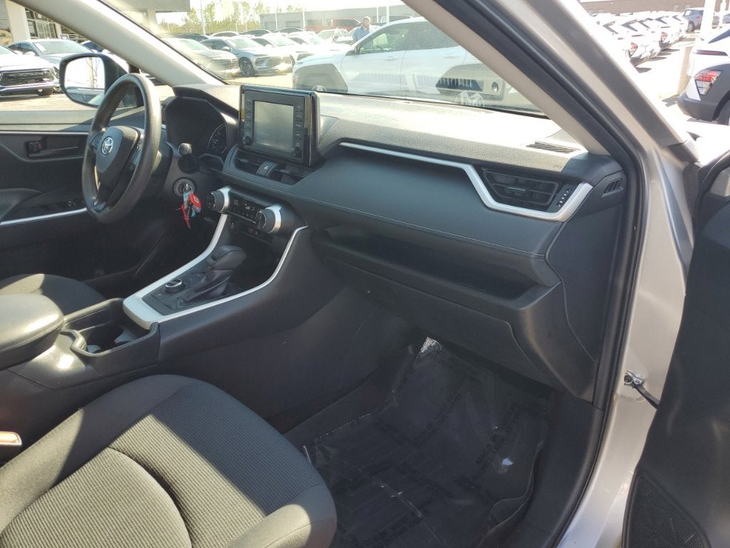 2019 Toyota RAV4 Hybrid LE