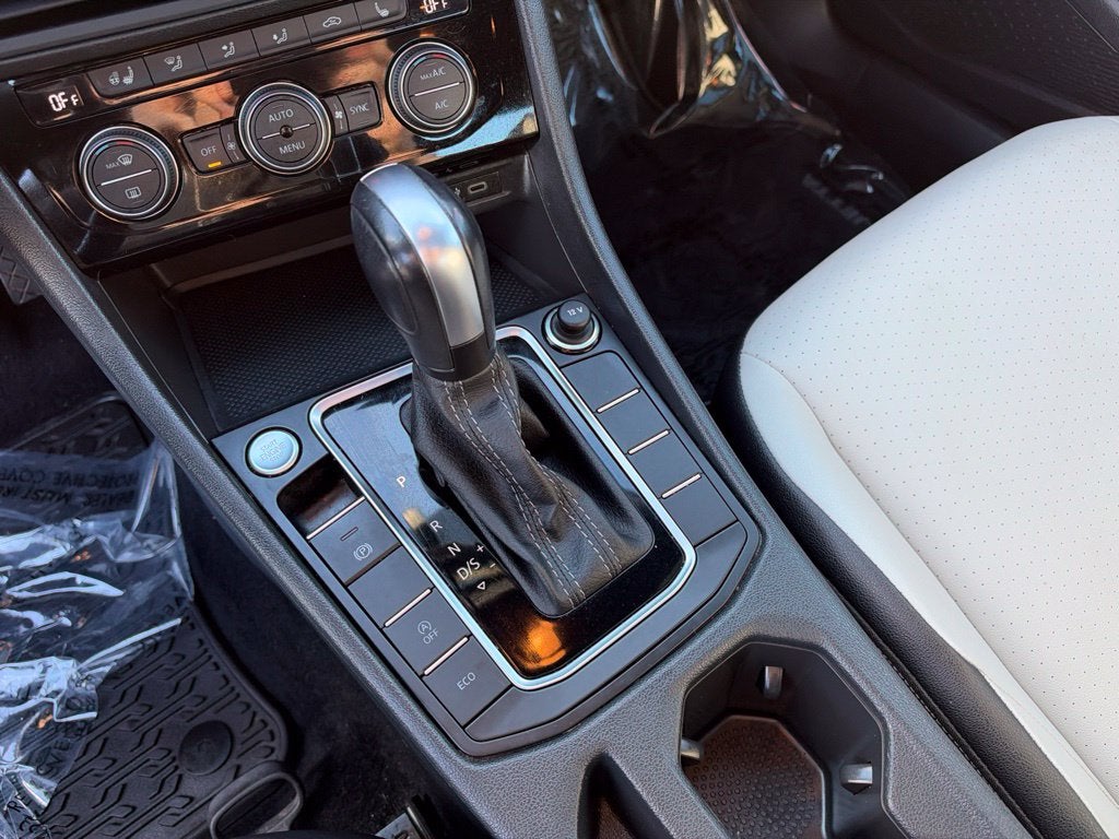 2021 Volkswagen Jetta R-Line