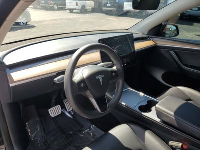 2024 Tesla Model Y Performance