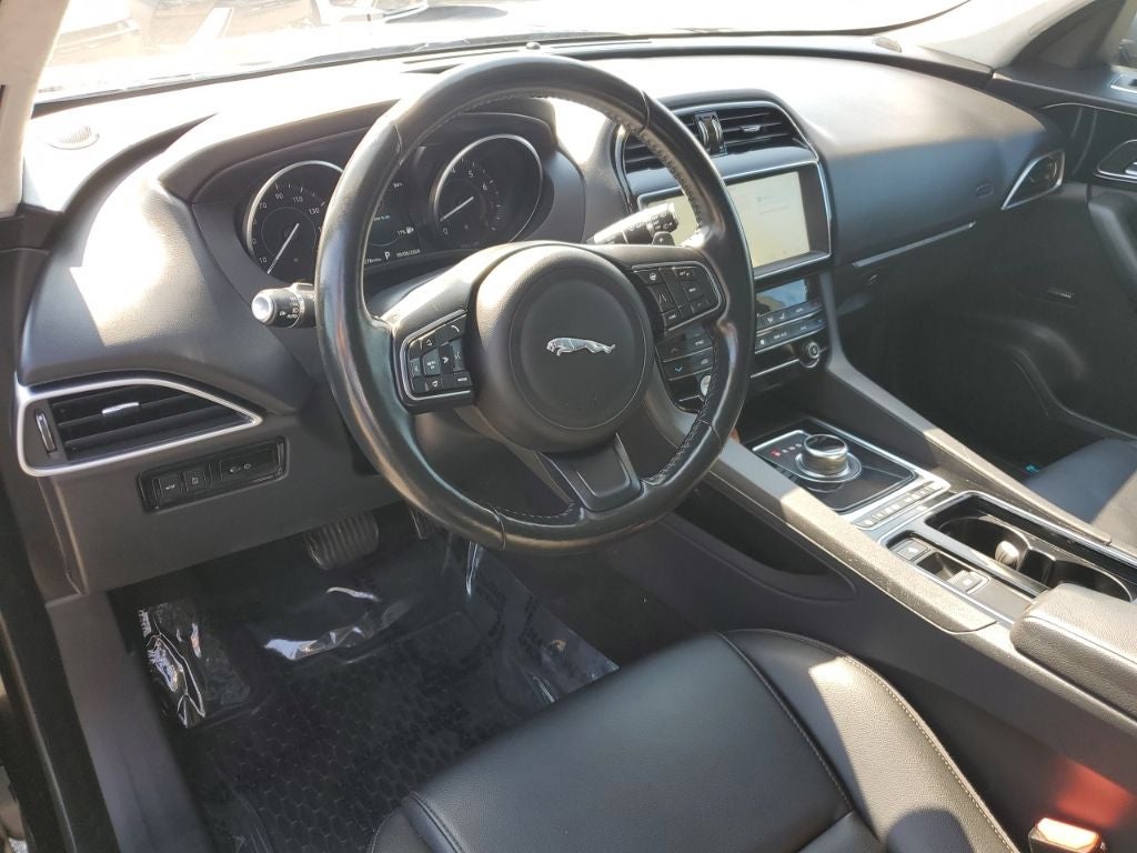 2019 Jaguar F-PACE 25t Premium