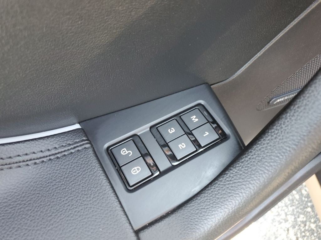 2019 Jaguar F-PACE 25t Premium