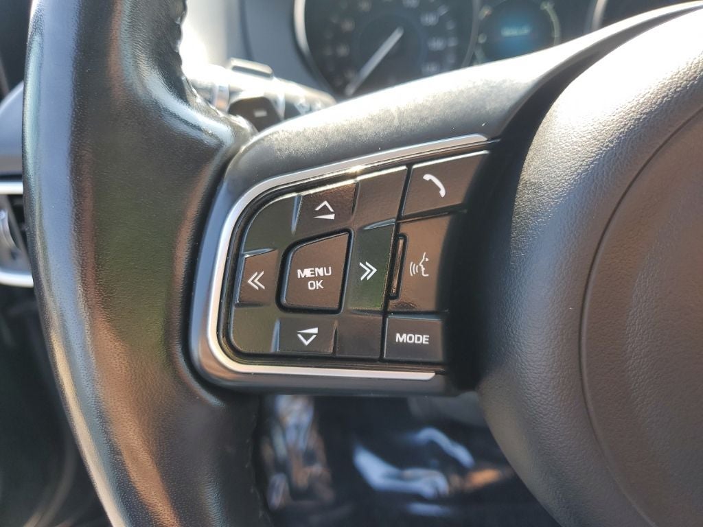 2019 Jaguar F-PACE 25t Premium