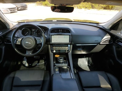 2019 Jaguar F-PACE 25t Premium