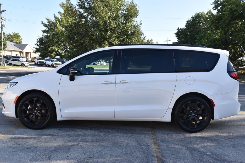 2025 Chrysler Pacifica Limited