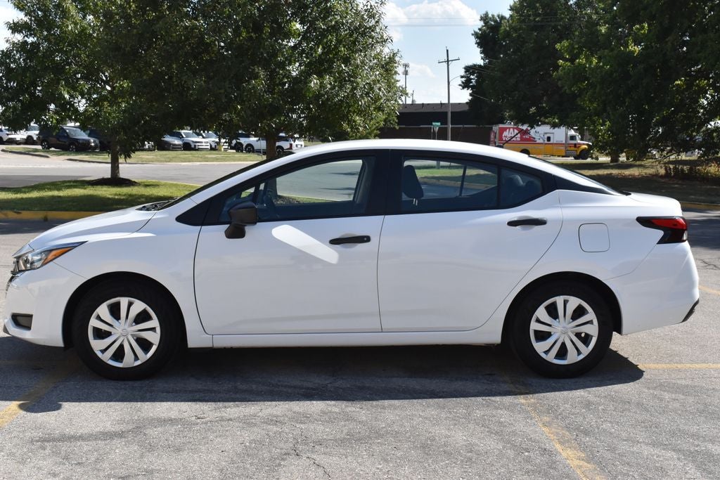 2025 Nissan Versa 1.6 S