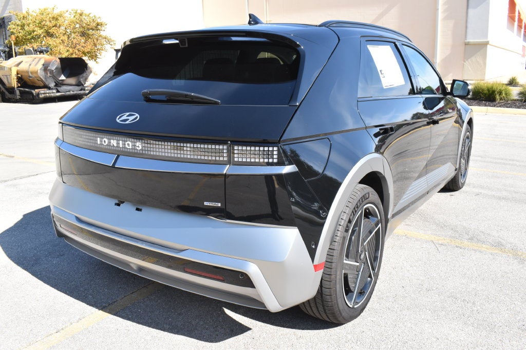 2025 Hyundai IONIQ 5 Limited