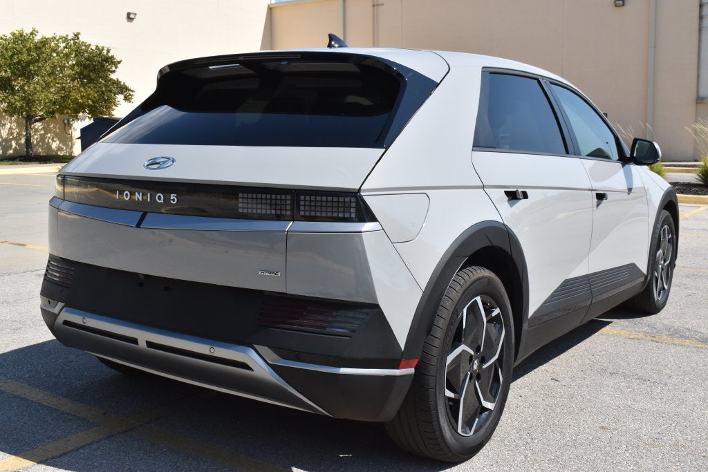 2024 Hyundai IONIQ 5 SEL